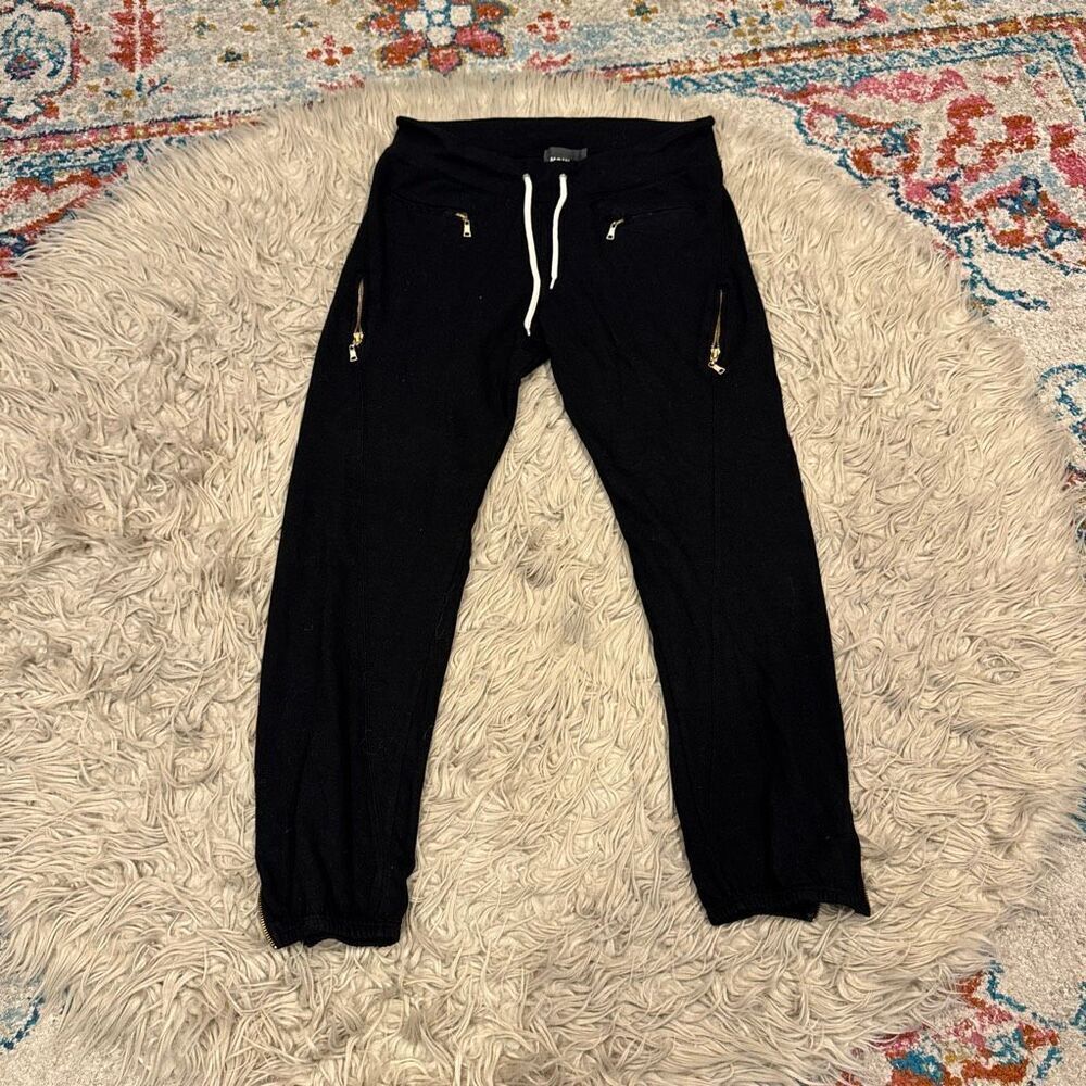 Monrow zipper detail Sweats size medium